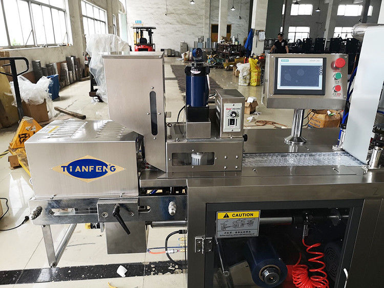 DPB150 Ss304 آلة تعبئة نفطة الألمنيوم والبلاستيك المسطحة PLC شاشة تعمل باللمس