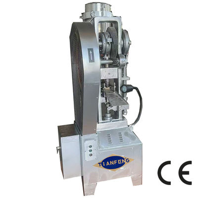 آلة ضغط لوحات ذات طبقة واحدة مع قدرة 2800 قطعة / ساعة